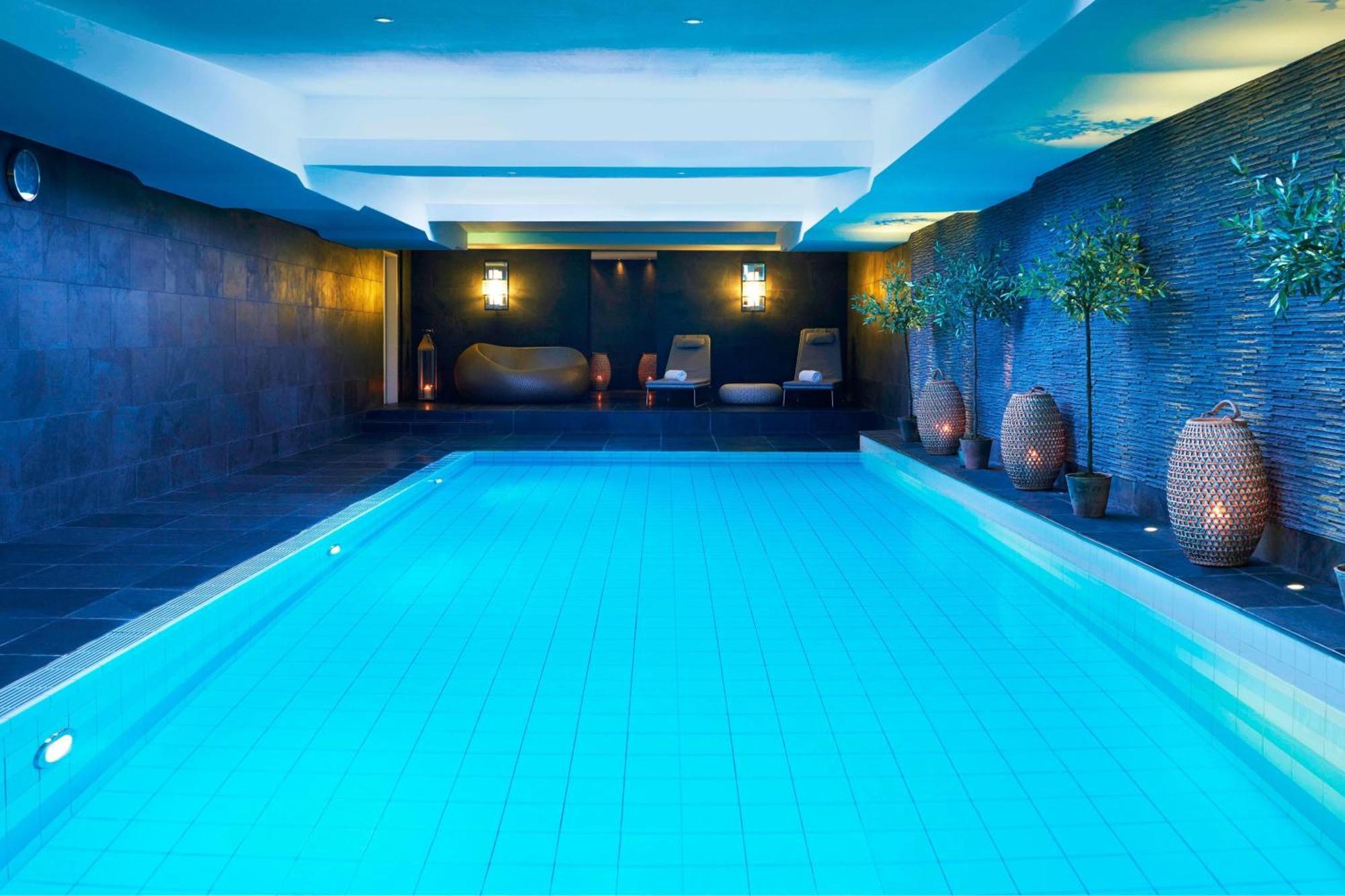 Hotel Bristol, A Luxury Collection Hotel, Varsovia Exterior foto The swimming pool at the hotel