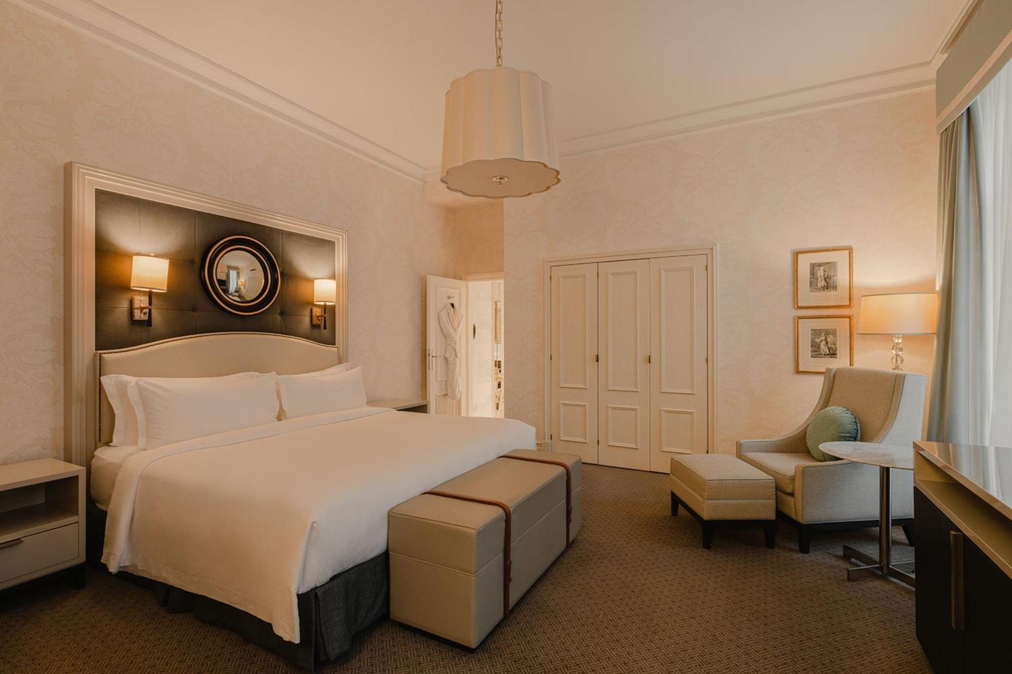 Hotel Bristol, A Luxury Collection Hotel, Varsovia Exterior foto A bedroom at the Cape Grace