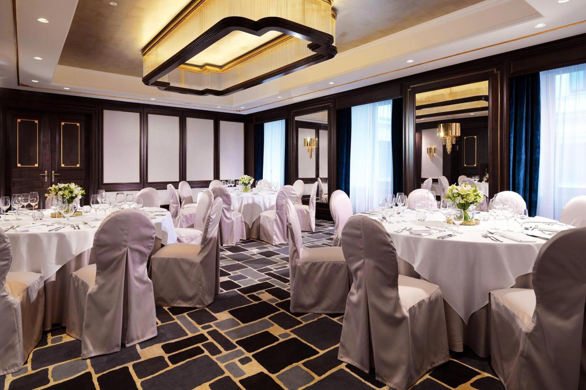 Hotel Bristol, A Luxury Collection Hotel, Varsovia Exterior foto The ballroom at the hotel